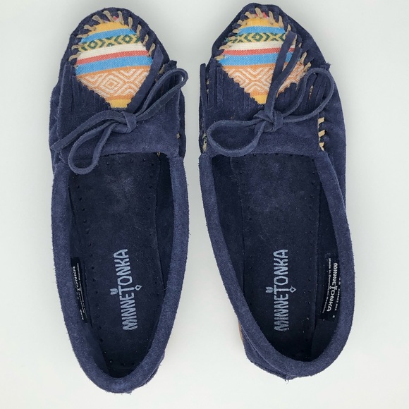 Minnetonka Womens Kilty Leather Suede Hardsole Moccasin Navy Cortez Aztec 5.5 - Picture 11 of 11